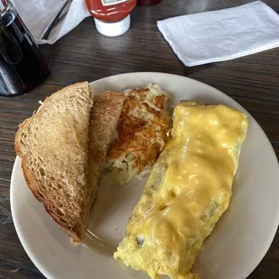 Build Your Own Omelette with Ham and Cheese  Hashbrowns and toast