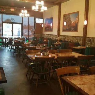 Authentic atmosphere at Avanzare Italian Dining in Paragould:))