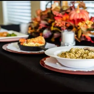 Seasonal Dishes and Table Decorations