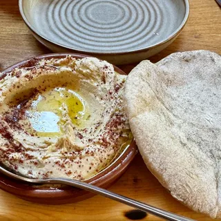 Hummus & Pita