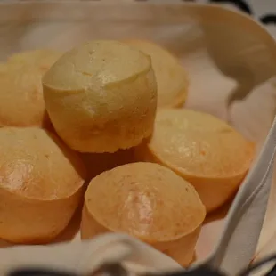 Pão de queijo (cheesebread)