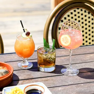 Craft cocktails IG: michellelieats