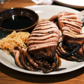 Inihaw na Pusit (Tender Jumbo Squid)