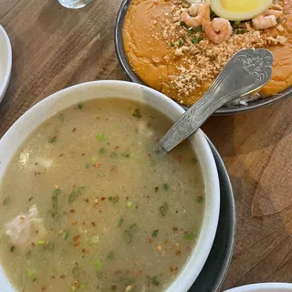 Molo (Dumplings Soup)