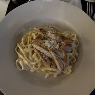 Fettuccini Alfredo with chicken