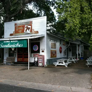 Must try this Ave B hangout!