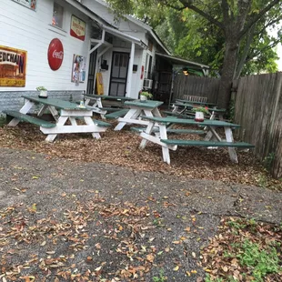 Picking up lunch for folks at the studio. Yea! Not busy!