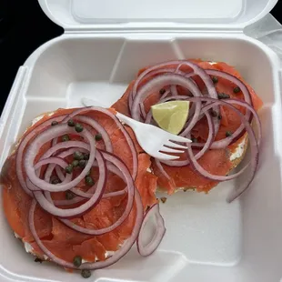 Avenue Bagel Cafe