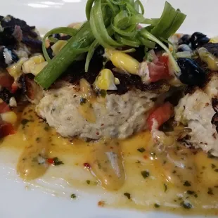 Dinner special that evening was Maryland Crab Cakes. I've had better. Quite soggy and tasted like it was just thawed