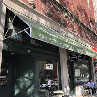 the entrance to the cafe