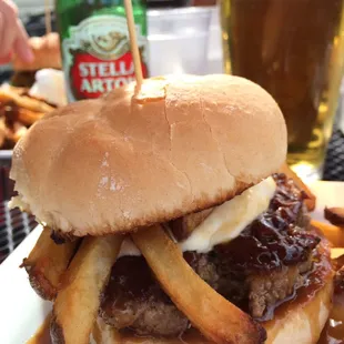 Poutine Burger