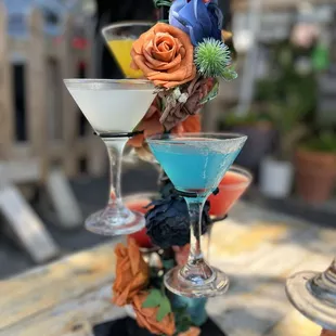 drink, cupcakes