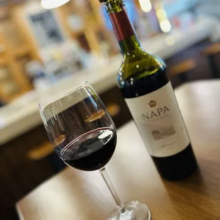 Merlot wine bottle at Avenue Pizza
