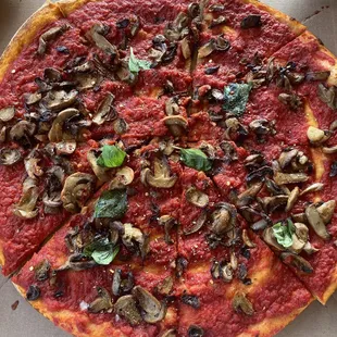 Tomato pie with mushrooms and fresh basil  - vegan.