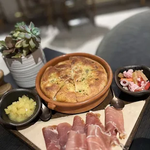 Pan also horno with Serrano ham