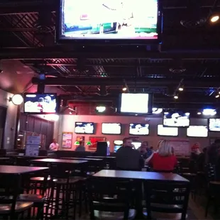 sushi and sashimi, interior