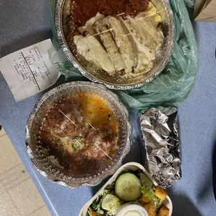 Chicken special with cheese tortellini, meatballs, and side salad. Thank you, DoorDash!