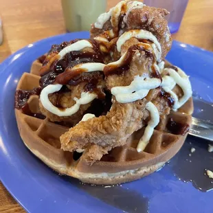 Avery&apos;s Style Chicken and Waffle