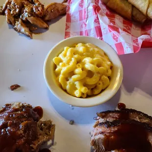 Sampler platter. Brisket, Pulled Pork, Chicken &amp; Mac and cheese.