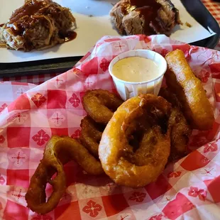 1/2 order of onion rings