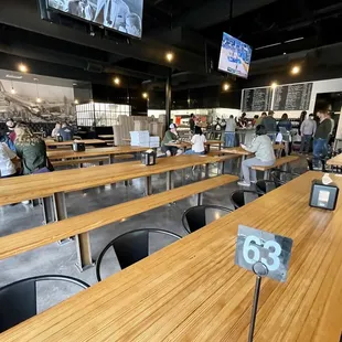 sushi and sashimi, interior