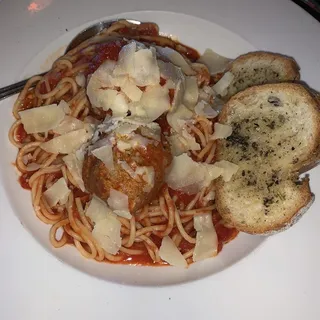 Kids Spaghetti & Meatball