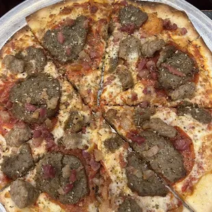 10&quot; 10&quot; Meatcraver Pizza