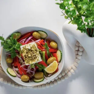 Za&apos;atar Greek salad