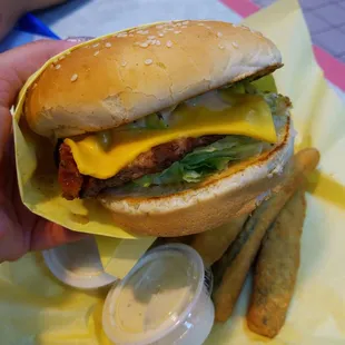 Bacon Avocado Cheeseburger