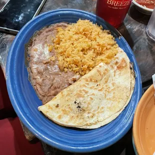 Quesadilla with rice and beans