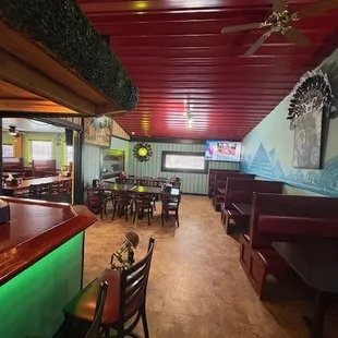 sushi and sashimi, interior