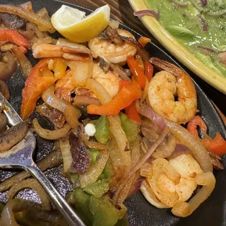 Lunch Shrimp Fajitas