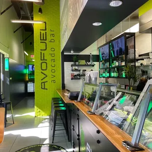 sushi and sashimi, interior