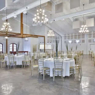 Avon Acres (Indoors)