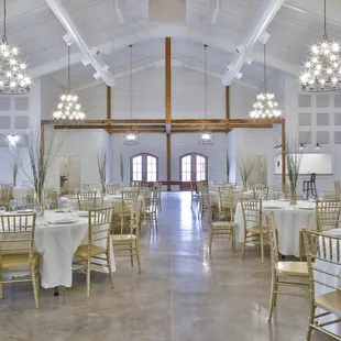 Avon Acres (Indoors)