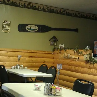 Nicely decorated cabin style