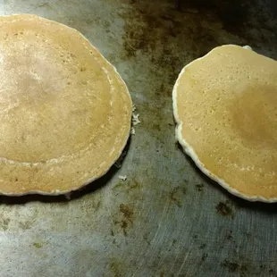 Blueberry pancakes finished