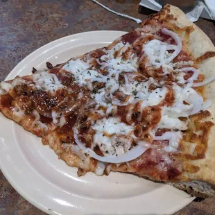 BBQ chicken pizza at Avondale Pizza Cafe