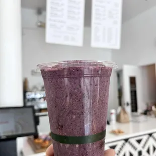 Acai Berry Smoothie with spinach! Tasty!