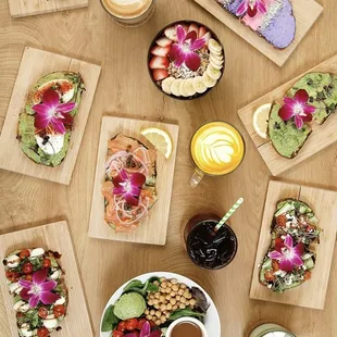 Brunch at Avotoasty 101 California St