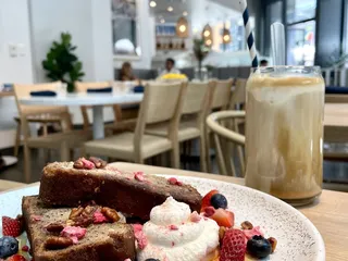 Bluestone Lane Avery Cafe