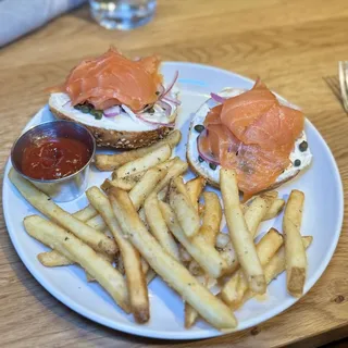 Smoked Salmon Bagel