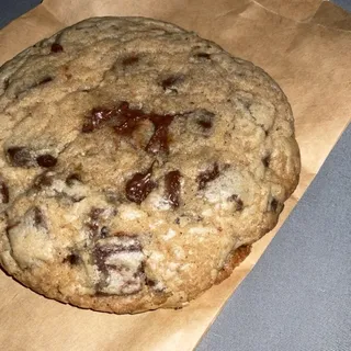 Chocolate Chip Cookie