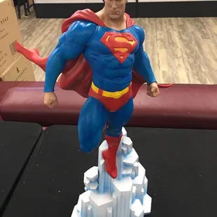 Sideshow superman statue