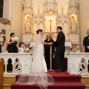 Officiant Rev. Andrea Archuleta marries in Santa Fe's amazing Loretto Chapel