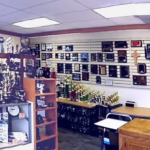 Plaques of all kinds