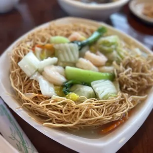  plate of noodles and vegetables