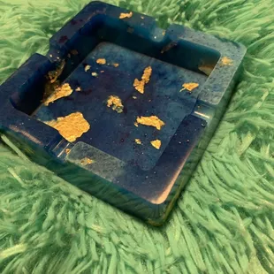 Blue and gold leaf ashtray