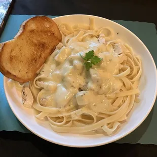 Fettuccine Alfredo with Chicken