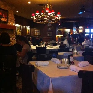 sushi and sashimi, interior